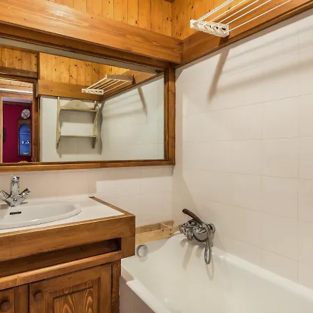 2 Au Pied Des Pistes Et Golf, 3km Du Centre - 3 Etoiles, Avec Wifi Et Garage - Fr-1-453-76 *